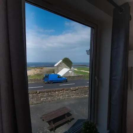 Fishermans Stunning Two Bedroom With Views Close To Town Vakantiehuis