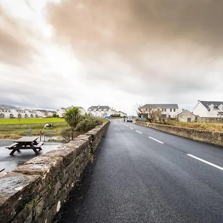 Prázdninový dům Fishermans Stunning Two Bedroom With Views Close To Town Bundoran