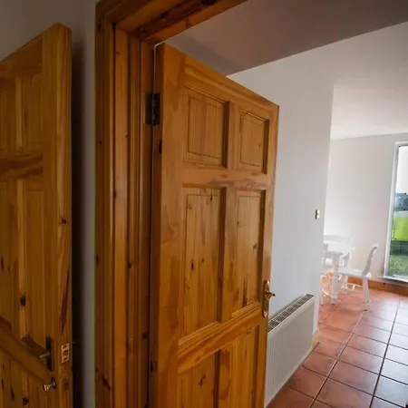 Semesterbostad Fishermans Stunning Two Bedroom With Views Close To Town