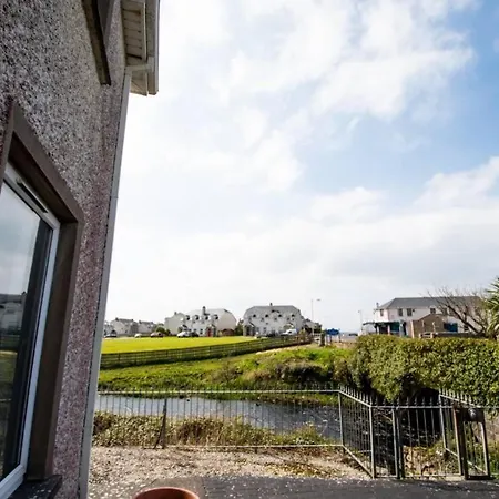 Vakantiehuis Fishermans Stunning Two Bedroom With Views Close To Town