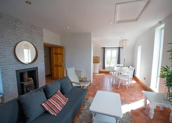 Fishermans Stunning Two Bedroom With Views Close To Town Bundoran