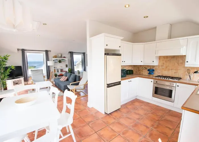 Prázdninový dům Fishermans Stunning Two Bedroom With Views Close To Town